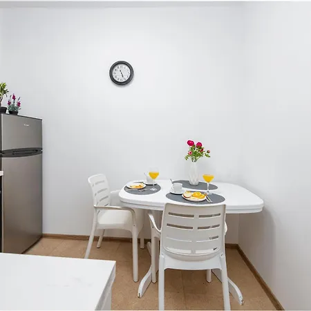 Vera House 3*