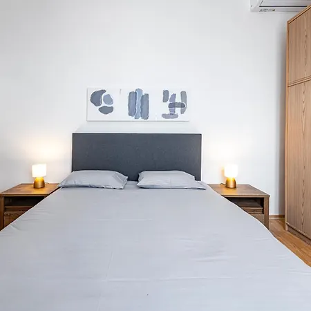Vera House 3*