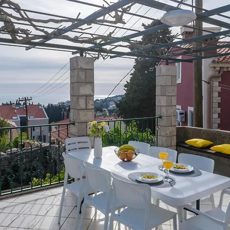 Hotel Vera House 3*